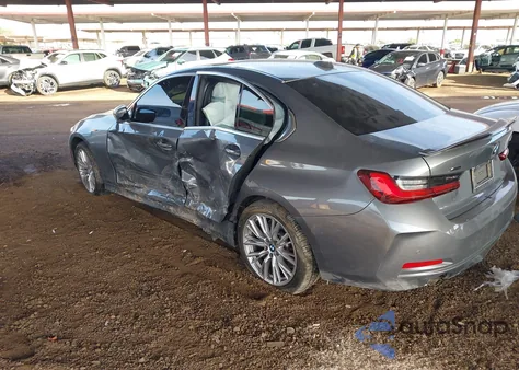 2024 BMW 330I xDrive z USA, uszkodzony, nr VIN 3MW89FF02R8E39476